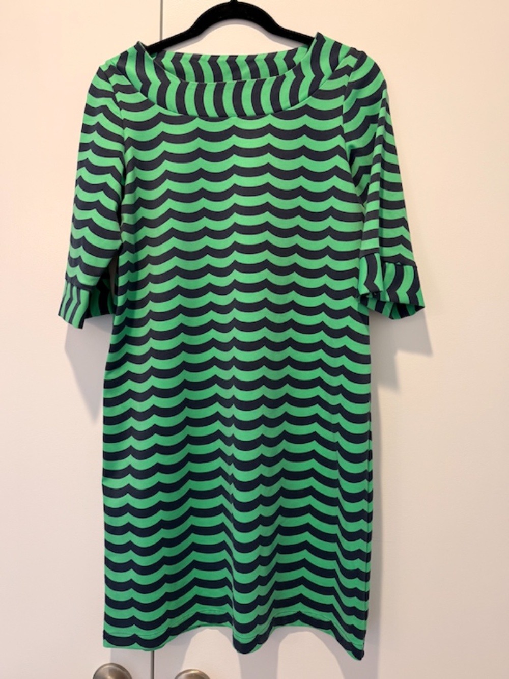 Sailor-Sailor by Just Madras Green & Navy Scallop Print Shift Dress Medium